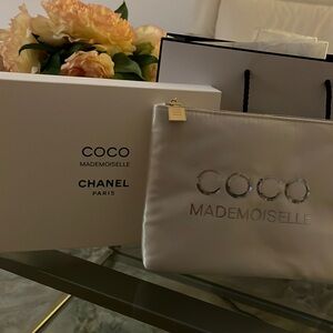 Chanel beauty cosmetics bag. Newer used. Bridal dream just perfect. Off white